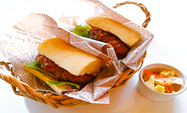 ・豚へれカツサンド・自家製バーガーサン・香草焼きチキンサンド