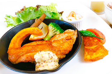 但馬鶏のパリパリ香草焼き